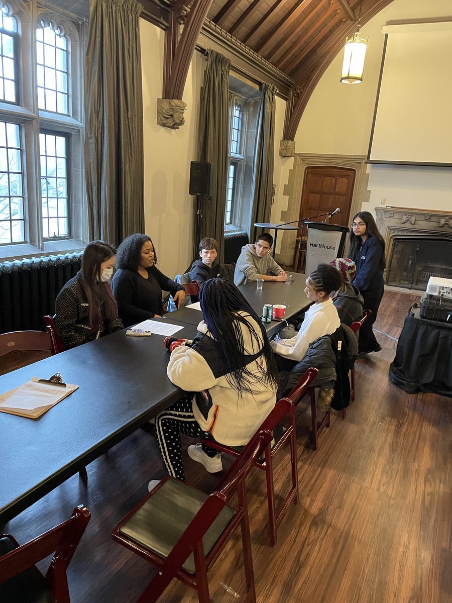 gsrc22's tweet photo. Thanks again to ⁦@harthouseuoft⁩ for welcoming us, and helping prepare our students for success! ⁦@TDSB_Oakwood⁩ https://t.co/iuWE7VzApw