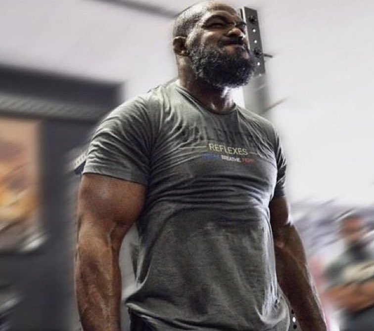 mmamania's tweet photo. Heavyweight Jon Jones 👀 https://t.co/oEHIuonhds