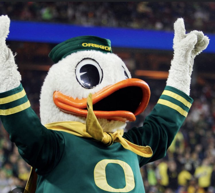 tionne_gray's tweet photo. After an amazing conversation with @CoachTuioti92 blessed to receive my 5th offer from Oregon 
@Careydavis38 @Spitta_4 @ConsciousBOAH @Coach_Bullet5 
@Rivals_Clint @JPRockMO @XLAthletes https://t.co/dyuyMPczi4