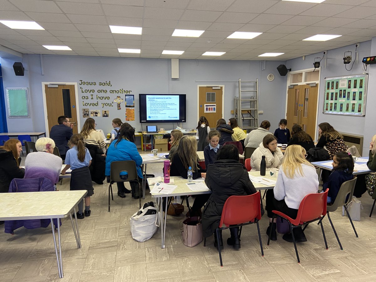 Woollerson4's tweet photo. The mastery journey continues with our @emsmathshub Sustaining Group. 18 participants, 1 superb Year 2 Team and 30 mathematical thinkers!  Lots to notice (including  5 Big Ideas)  and time to talk to pupils to assess deep understanding. Teamwork from all ages! @HoughtonPrimary https://t.co/KUFuEfdc3P