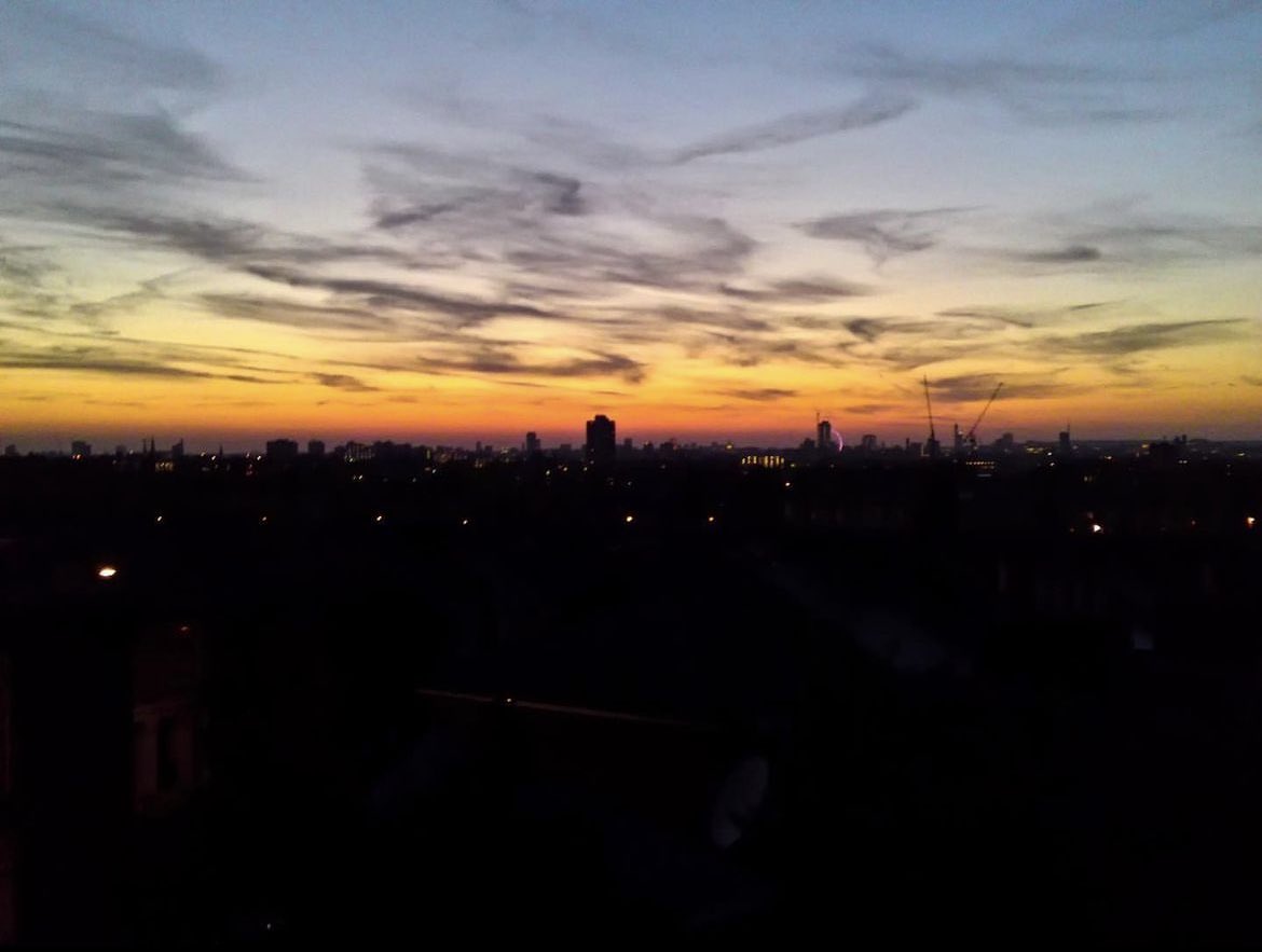 Mswift7's tweet photo. @talktopeters Congratulations again #RedSunsetDreams is truly stunning 
Good night from the Bigsmoke x https://t.co/yImkkKG0kI