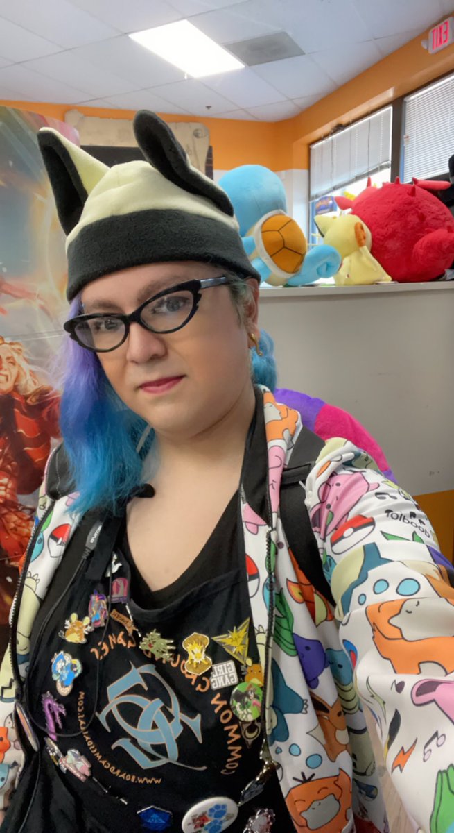 CharzDoctor's tweet photo. Feeling like I’m in the world of Pokémon! Can’t wait for League Battle to start so I can see all my trainers!! 
#Pokemon #pokemonleaguebattle #stillwaitingtobeaprofessor #pokemontcg https://t.co/l0yuywsh6T