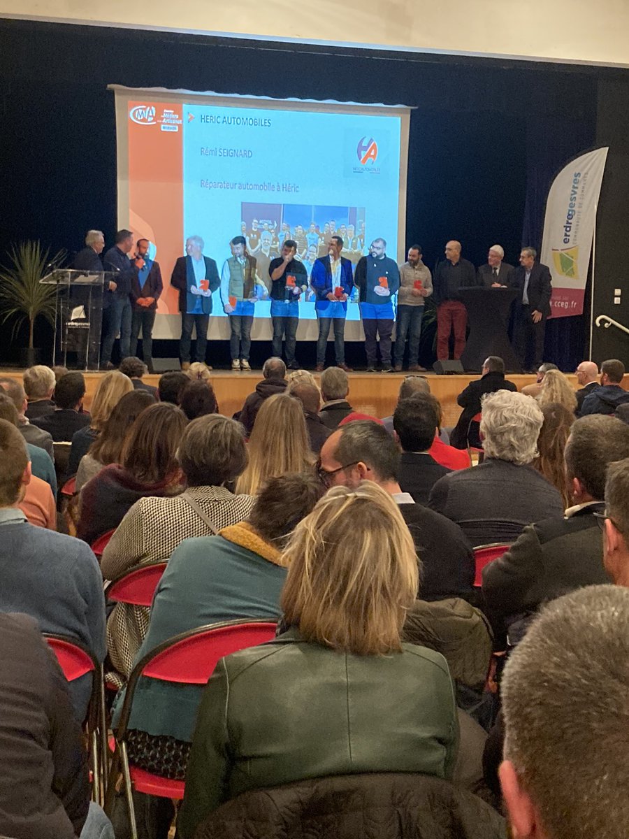 et Philippe Euzénat, Vice-président au développement économique et à l’emploi, en présence des Maires des communes concernées. Bravo à 
Axirénov, Héric Automobiles, Guerin &amp; fils, Boucherie GUIQUERRO, Batailler Labo, Aux Délices Saint Georges !