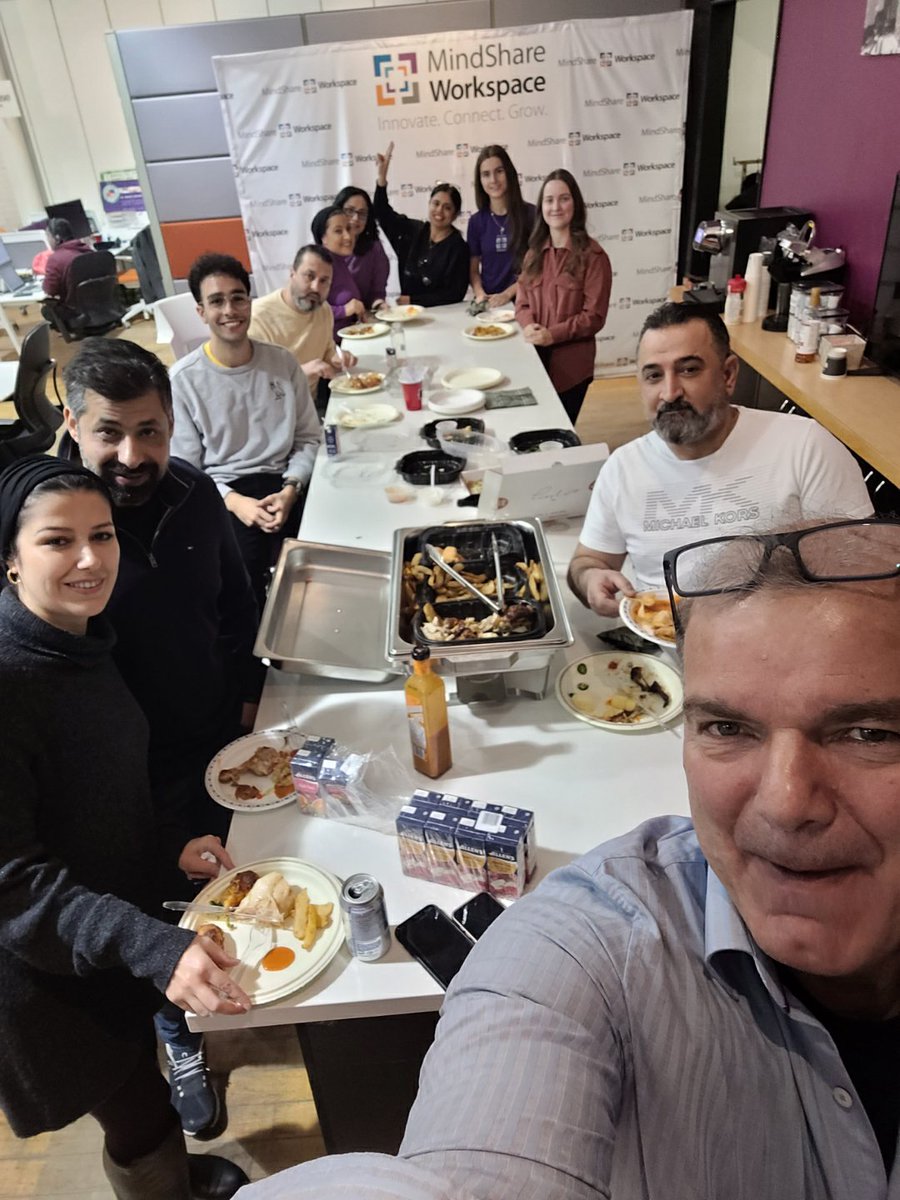 MindShareWork's tweet photo. Thrilled to be #sharing another #delicious #Thursday #Feast with our amazing coworking #community! Building connections over a shared meal #coworking #community #ThursdayFeast #Networking https://t.co/CQlkzEhW7h
