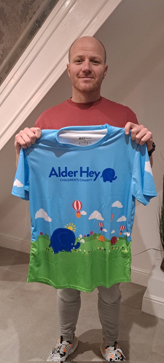 terrymccormick1's tweet image. Turning 40 this year so wanted to do something a bit diferent... I've decided on 12 runs over next 12 months of various distances for Alder Hey. First up Sundays Offas Dyke 50km ultra marathon. Great charity and I'd be super grateful for any donations. 👍 justgiving.com/fundraising/t-…