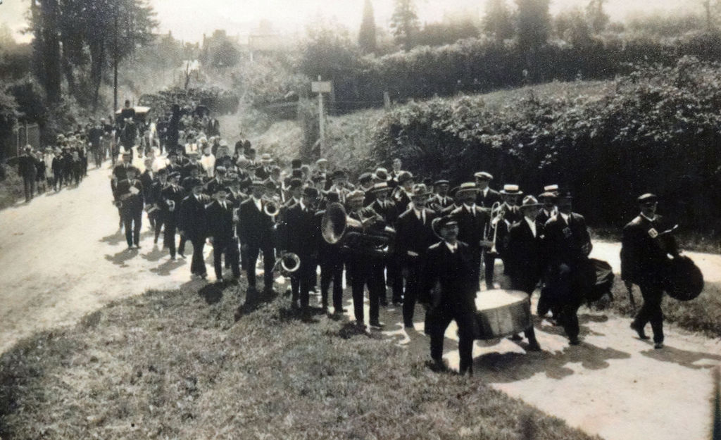 Il y a #100ans #9aout 1923, Théophile Maupas l'un des caporaux de #Souain fusillés pour l'exemple en 1915 est réinhumé à #Sartilly . Le conseil municipal donne son accord pour inscrire son nom sur le monument aux morts wikimanche.fr/Th%C3%A9ophile… #Éphéméride #Manche
