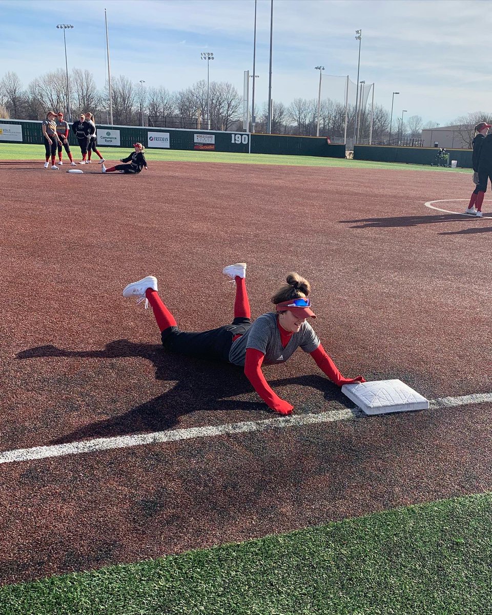 Guess who’s back 🥎🦍

#Family x #OAGAAG