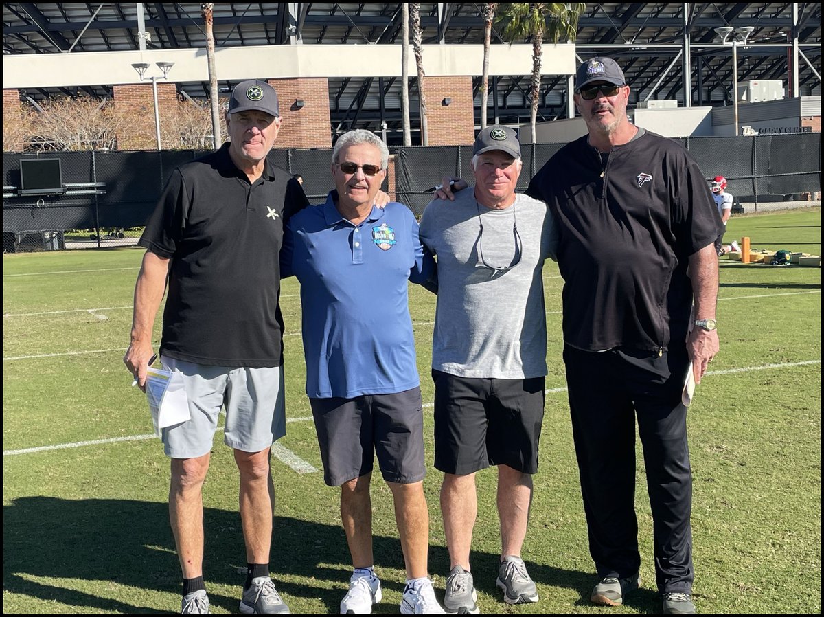 Just finished four days at the 2023 Hula Bowl with a group of talented snapping, punting and kicking specialists. What a great way to spend four days in sunny Orlando, Florida. Coaching Football with great coaches, friends and some very talented kicking specialists.