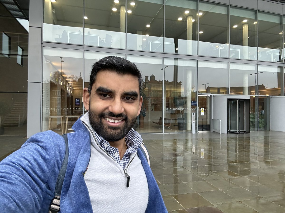 Had an amazing time at <a href="/OxfordSBS/">Saïd Business School</a>, talking through how #tech affects #valuations &amp; the need for a strategic approach to tech from both #businesses and #investment firms. 

Thank you for the opportunity <a href="/PELaidBare/">Ludovic Phalippou</a> &amp; <a href="/AnnaKoscielecka/">Anna Koscielecka</a>. 

CC: <a href="/UniofOxford/">University of Oxford</a> 

#Digital #Transformation