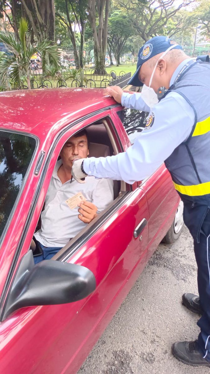 MovilidadCali's tweet photo. Cuidamos la vida todos y todas. 🫶

#AEstaHora nuestro cuerpo de agentes de tránsito adelanta operativos de control en diferentes puntos de la ciudad.

#TeQueremosCali💙❤️💚
@AlcaldiaDeCali @JorgeIvanOspina @WMVallejo https://t.co/0vVYmiYTJg