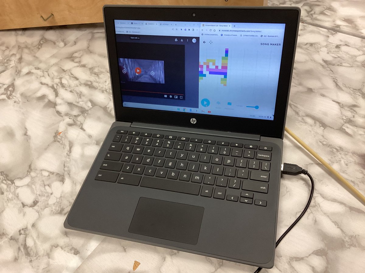 MrsHickey3's tweet photo. So impressed with how hard the grade 6’s are working on their Foley sound project.  So many students composing their own music for their chosen film or tv show clips on Google Song Maker and Garage Band.  Can’t wait to see them perform these live.  @MrsHickey3 @SettlersGreenPS https://t.co/IzMdkpDeyS