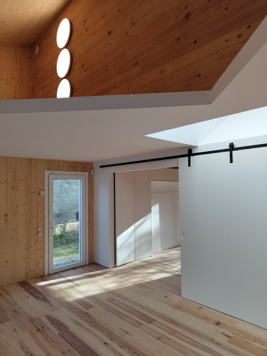 mapout_studio's tweet image. Estoy vendiendo nuestro último proyecto y me está encantando. Que gusto ir a las obras cuando están acabadas
.
#skylighthouse #mapout