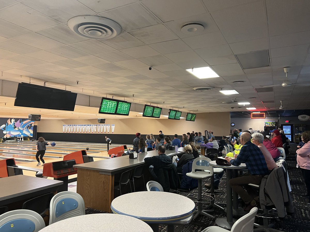 Midlakes v. Romulus! First in the league vs second. Let’s roll Eagles! <a href="/MidlakesAthletx/">John Lombardi</a> <a href="/MidlakesSchools/">MidlakesSchools</a>