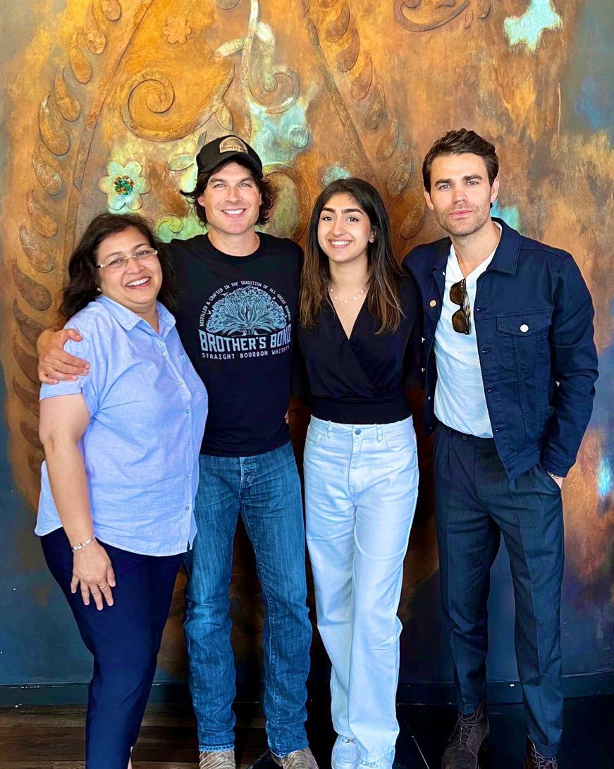 📸 via @/paisleynyc IG
“It was great meeting <a href="/paulwesley/">Paul Wesley</a> and <a href="/iansomerhalder/">Ian Somerhalder</a>  at Paisley! 
🥃 Our Old Fashioned is made with their very own @brothersbondbourbon, smoked cinnamon and bitters”