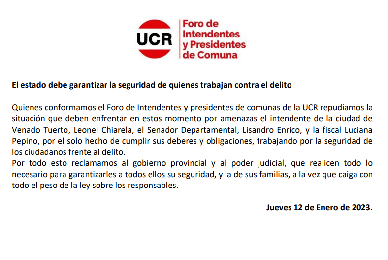 fororadicalSF's tweet photo. Repudiamos las amenazas al intendente de la ciudad de Venado Tuerto, @leonelchiarella al Senador, @lisandroenrico y a la fiscal Luciana Pepino, exigimos que el estado provincial se encargue de brindarles seguridad y actúe contra los responsables. https://t.co/Pv1pC4u7Ae