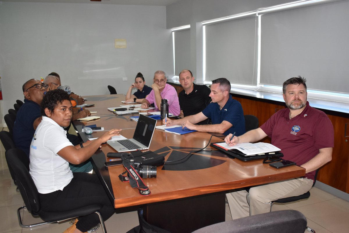 MaritimeFiji's tweet image. 2/2 The 5member team from the #USCoastGuard visited the Port of Lautoka (Queens Wharf) &amp;amp;Port of Suva(Kings Wharf) in an effort to provide guidance to #MSAF &amp;amp; @FPCL on the best port security practices that can be in place . 
#ISPSCode #IMO #MaritimeFiji #MSAF