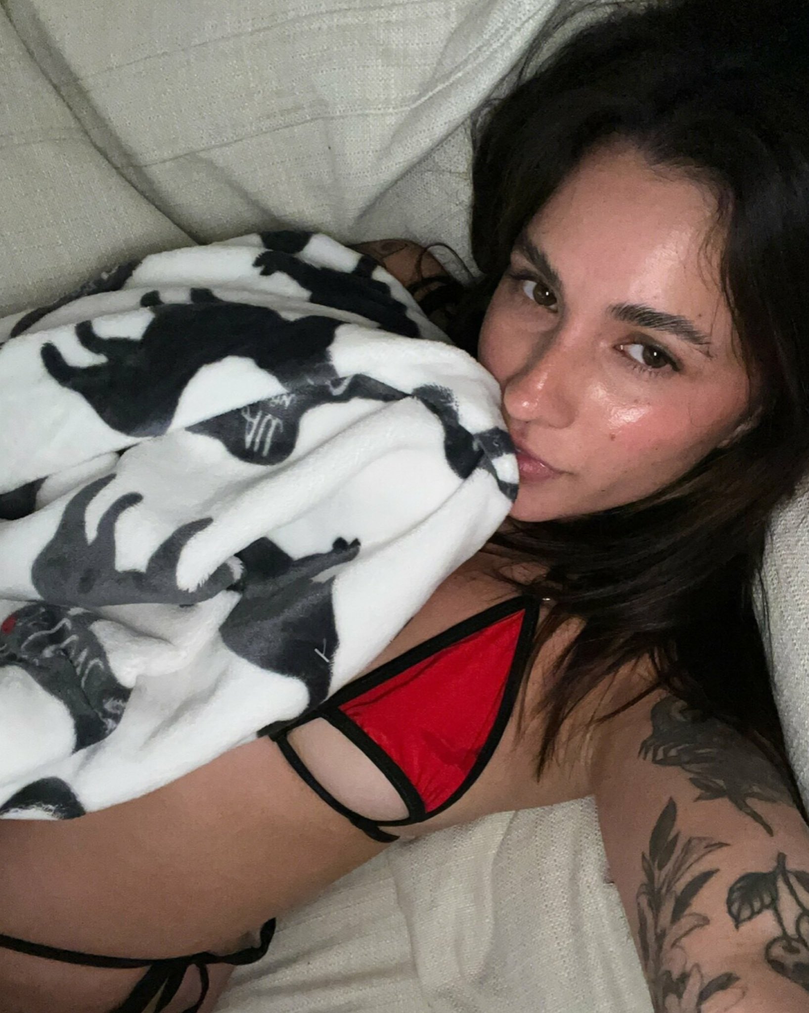 Lavaxgrll on Twitter: "on or off? https://t.co/B7LcDDleBD" / Twitter