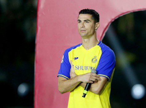 All_sports0's tweet photo. وجهة نظرك من افضل لاعب في العالم

1- لاعب #النصر السعودي #كريستيانو_رونالدو = اعجاب

2- لاعب #الهلال السعودي #ميسي = رتويت

 #ميسي_هلالي https://t.co/W2KqzVrA2a