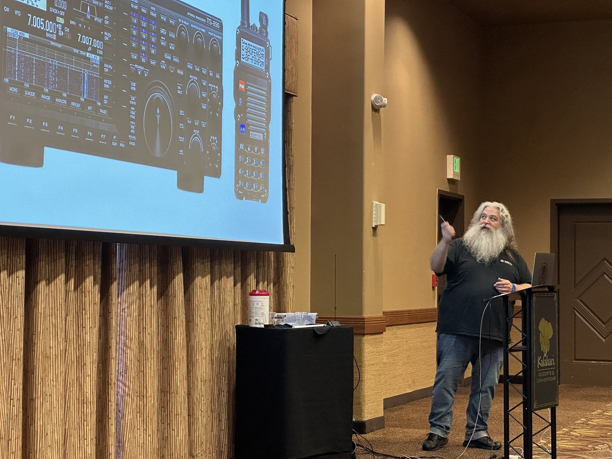 dashaun's tweet image. Front row for @guyroyse at #codemash and you should be here!