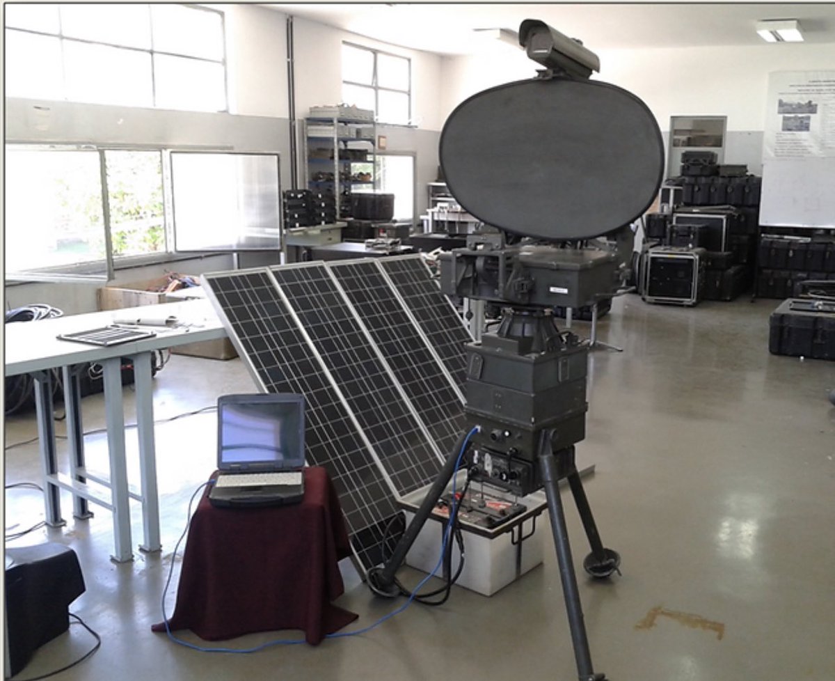 PucaraDefensa's tweet photo. Investigación y #Desarrollo en el @Ejercito_Arg - 2º parte
@EMCOFFA_Arg @MindefArg @FabMilitaresSE @invapargentina #sitea #rasit #radar #ios #android #artilleria #satac #rpa 

https://t.co/MuQhF8U5Db https://t.co/zsa6pjkbMm
