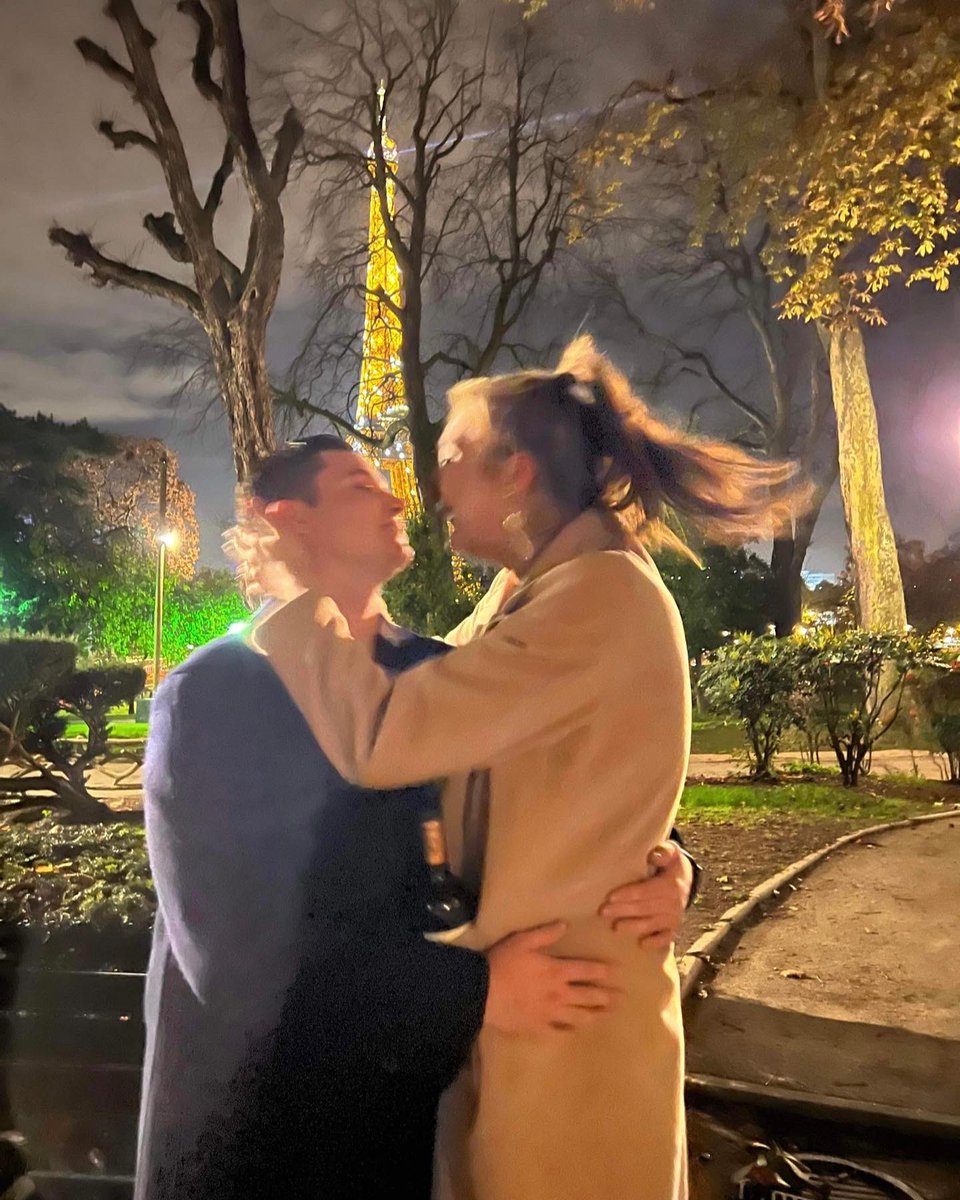 Devon key tweet media