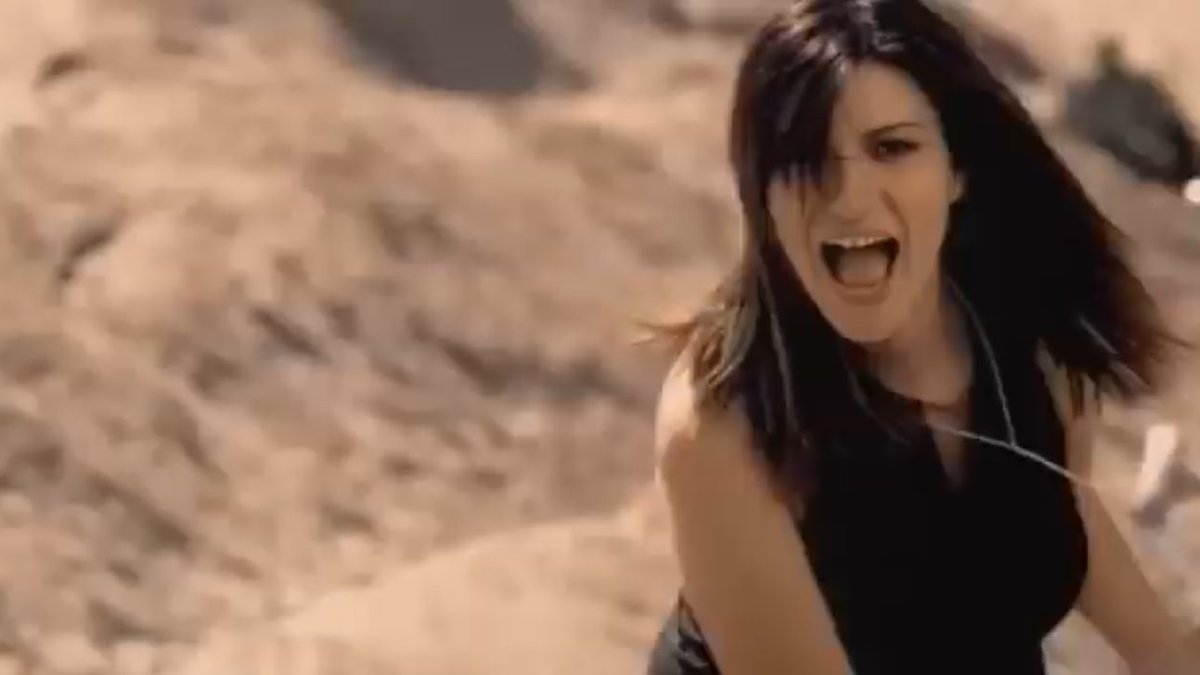 eugeftpausini's tweet photo. las mujeres ya no lloran, 
las mujeres facturan. 💋 https://t.co/CGnTFfbsB2