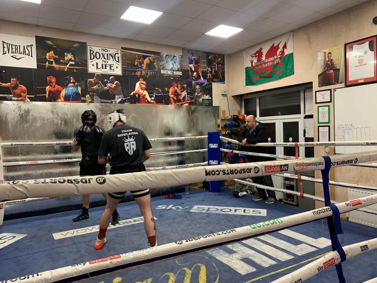 Getting back in to the swing of things with Mike and <a href="/parry_brett/">Brett Parry</a> 🥊🏴󠁧󠁢󠁷󠁬󠁳󠁿