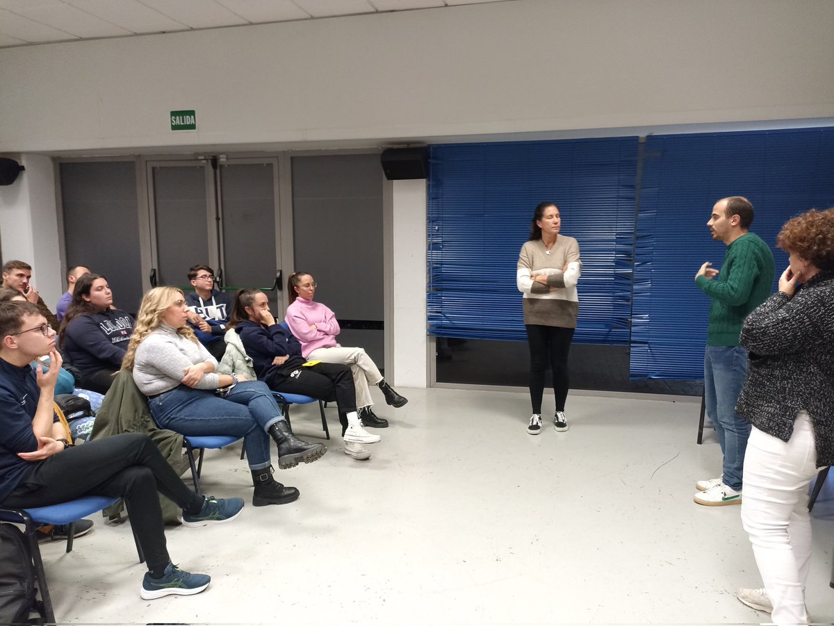 FABM_ALMERIA's tweet photo. 📢 Pistoletazo de salida para el CTA de Almería.

En la reunión de hoy se ha presentado el nuevo equipo de trabajo de la Delegación y del comité de árbitros con la presencia además del Presidente de la @f_a_bm @sebastian090578 que ha querido ser testigo de la unión del Comité. https://t.co/YZ8QZ9qwWO