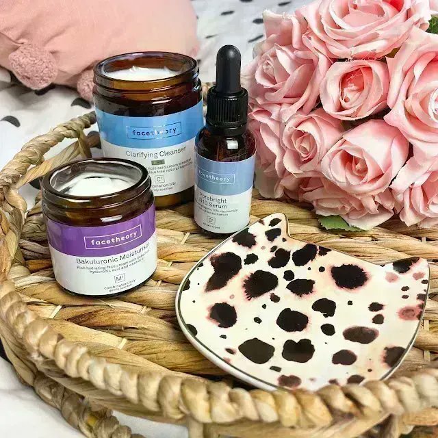 astoldbykirstyx's tweet photo. Trying Facetheory Skincare For The First Time 👀 | https://t.co/clnGtY8uRa @sotonbloggers #bbloggers #crueltyfree #veganskincare @UKBloggers1 #facetheory #skincare https://t.co/3F5Z3Z8SbY