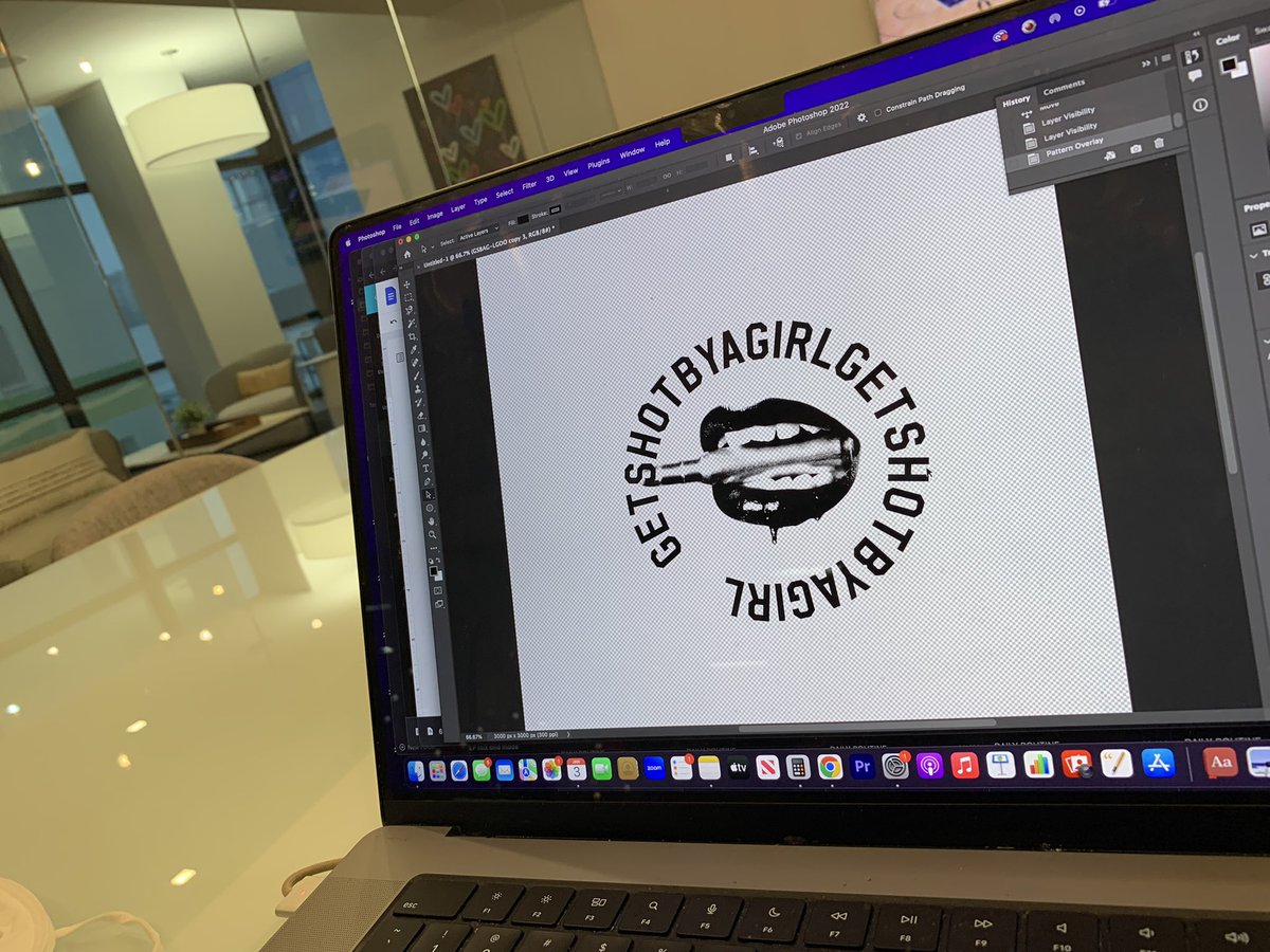 TayaSimmons's tweet image. The work not gonna do itself … #getshotbyagirl