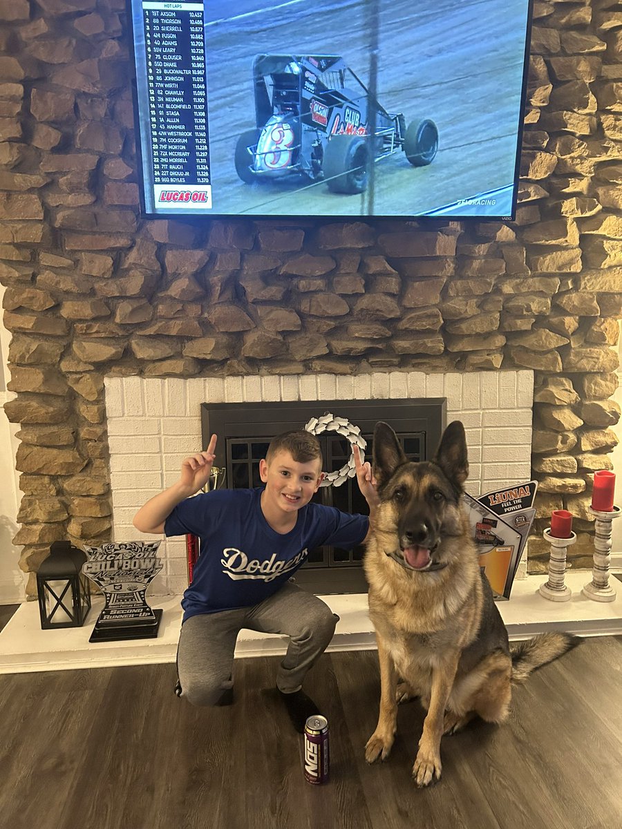 Cruz and Sarge still wishing Dad was racing this week. <a href="/NosEnergyDrink/">NOS Energy Drink</a> <a href="/FloRacing/">FloRacing</a> #tweetyourfloseat <a href="/FloRacing/">FloRacing</a>
