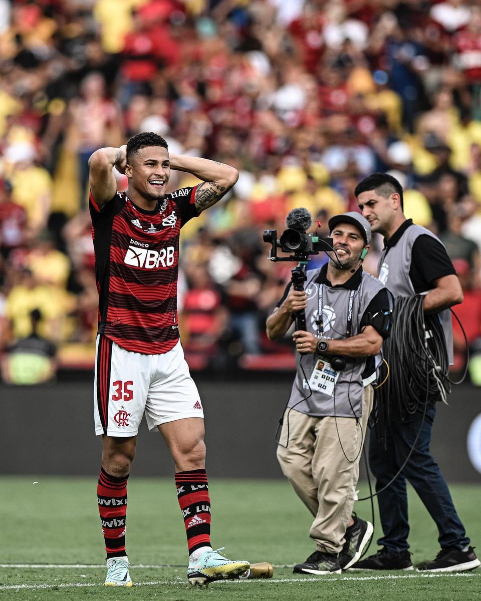 fla_infos's tweet photo. Boa sorte, @GomesOficial08 você honrou o manto e fez história!💫🏆 https://t.co/fa9kEbuGPw