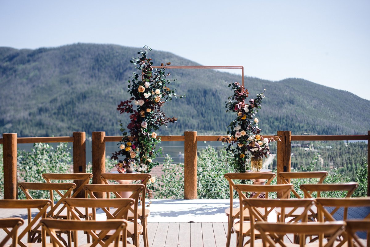 Looking for an idyllic view to say "I do"? Grand Lake Lodge is the perfect place for your special day.

#grandlakelodge #mountainweddings #grandcountyweddings #colorodoweddings #rmnp