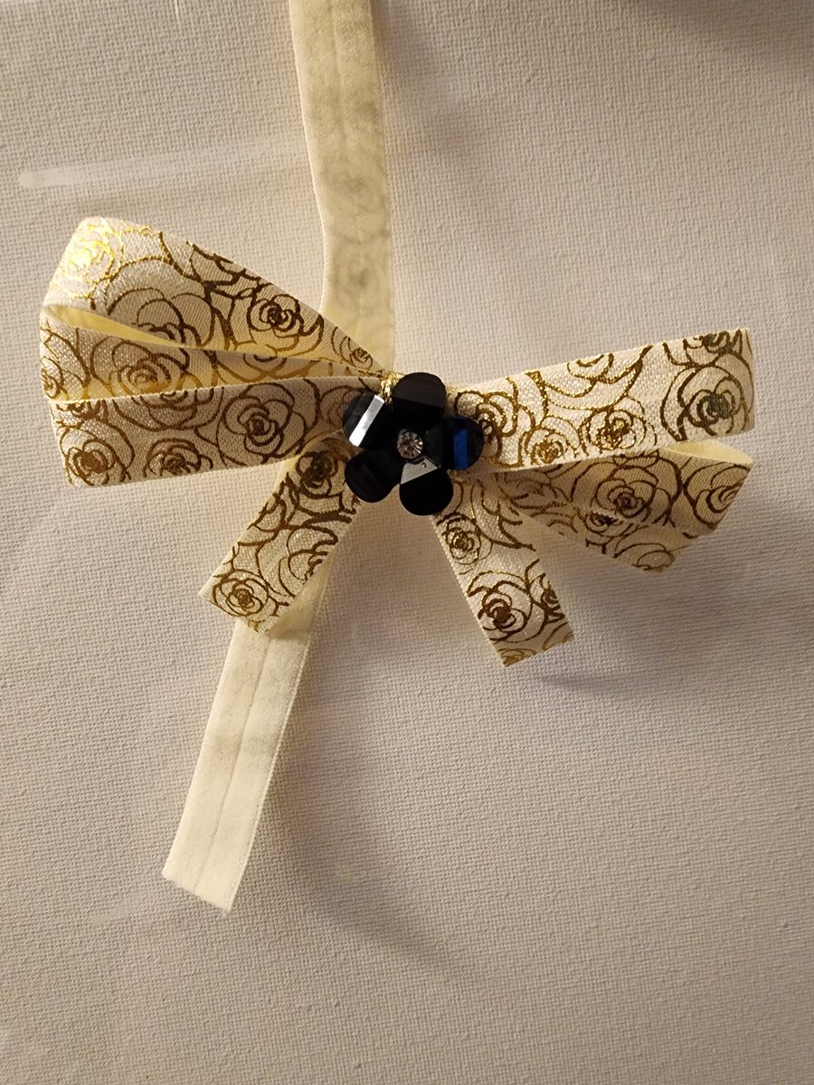 Sannah__san's tweet photo. I've added stuff to my Ko-Fi shop for the first time in a year. Bows!

https://t.co/YAmFCEDZMV https://t.co/hK2gJP1gDs