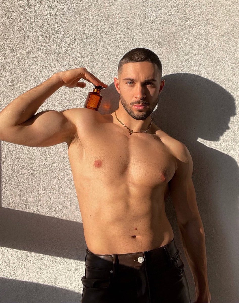 Fenty Beauty tweet media