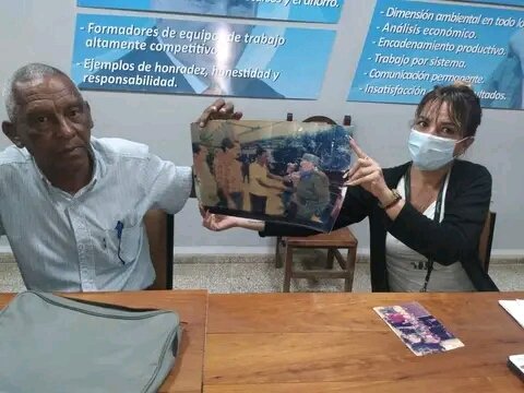 BatistaYanara's tweet photo. #TrabajadoresProtagonistas en diferentes escenarios,  tuvo hoy #Holguín  celebración por el día del trabajador Eléctrico y de   la Ciencia, simposio sobre la vida de #Fidel y asambleas de representantes. El mejor homenaje al #Aniversario84CTC
@CubaCentral 
@SerranoIdalmis https://t.co/chFxpC3D9J