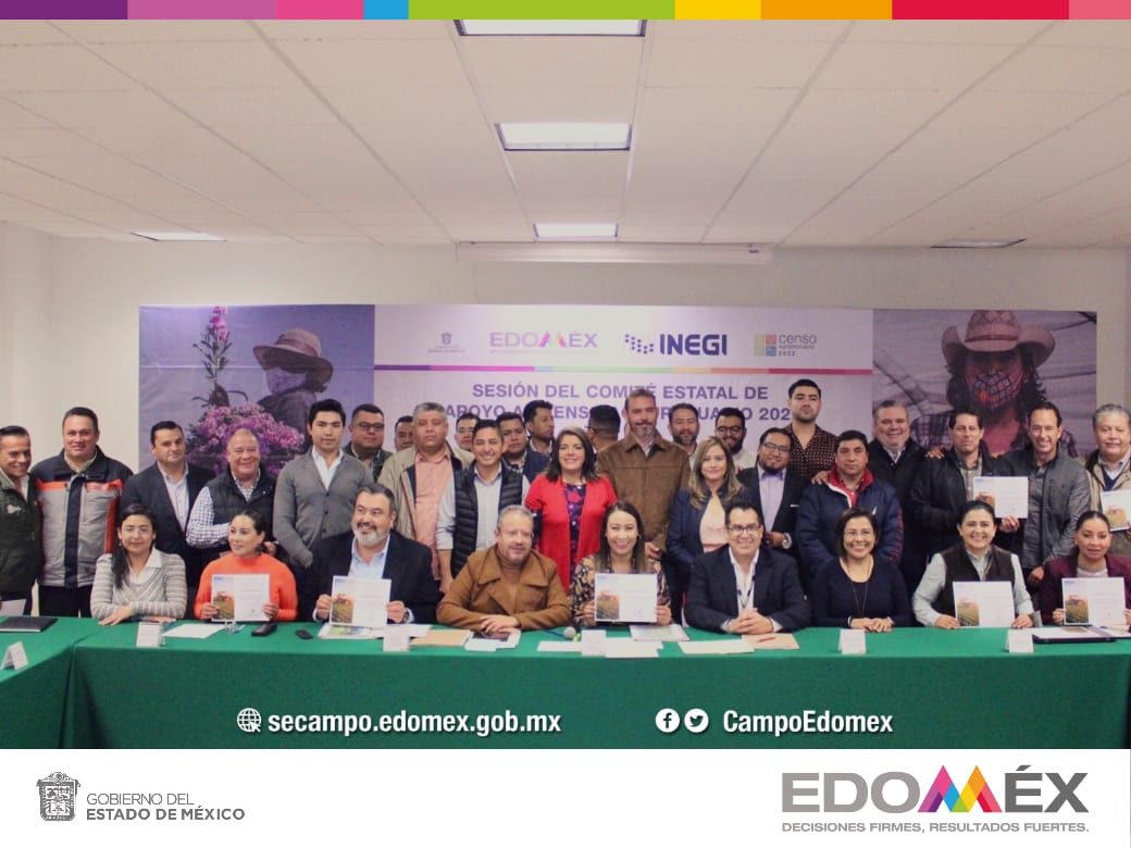 CampoEdomex's tweet photo. Este día se realizó la Sesión de Clausura del Comité de Apoyo al #CensoAgropecuario2022, en el #Edoméx. Agradecemos el trabajo en equipo del personal del @INEGI_INFORMA y la @CampoEdomex. 
Sigue el hilo👇🏻 https://t.co/A5DDbuBpgm