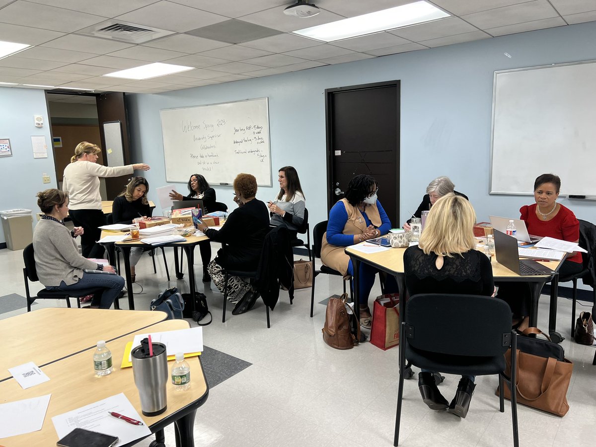 UHteachHOUSTON's tweet photo. University Supervisors are hard at work preparing for the arrival of our Spring 2023 student teachers! 

Their mentorship with student teachers are paramount for the teachHOUSTON program! 

#studentteaching #studentteacher #stemteacher #teacher https://t.co/ZjLJj9aXni