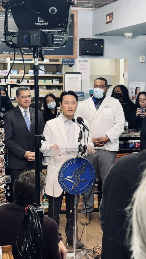 Ronna Hauser tweet media