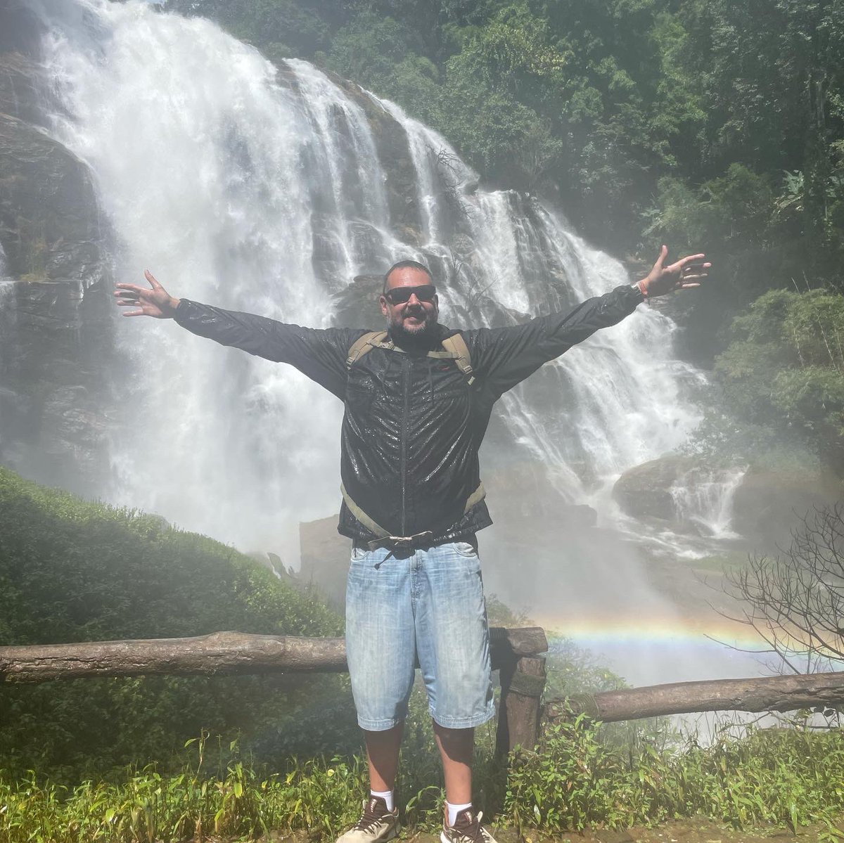 javi_san_cooper's tweet photo. 🇹🇭Una de las partes que más nos gustaron y nos sorprendieron de #Thailandia fue el 🌳Parque Nacional Doi Inthanon. Cascadas, senderos,… un día🔝

#MoniCoopTooth #thailand #thailand🇹🇭 #estasvivoquesenote #estrujalavida https://t.co/BUs1vFuvzW