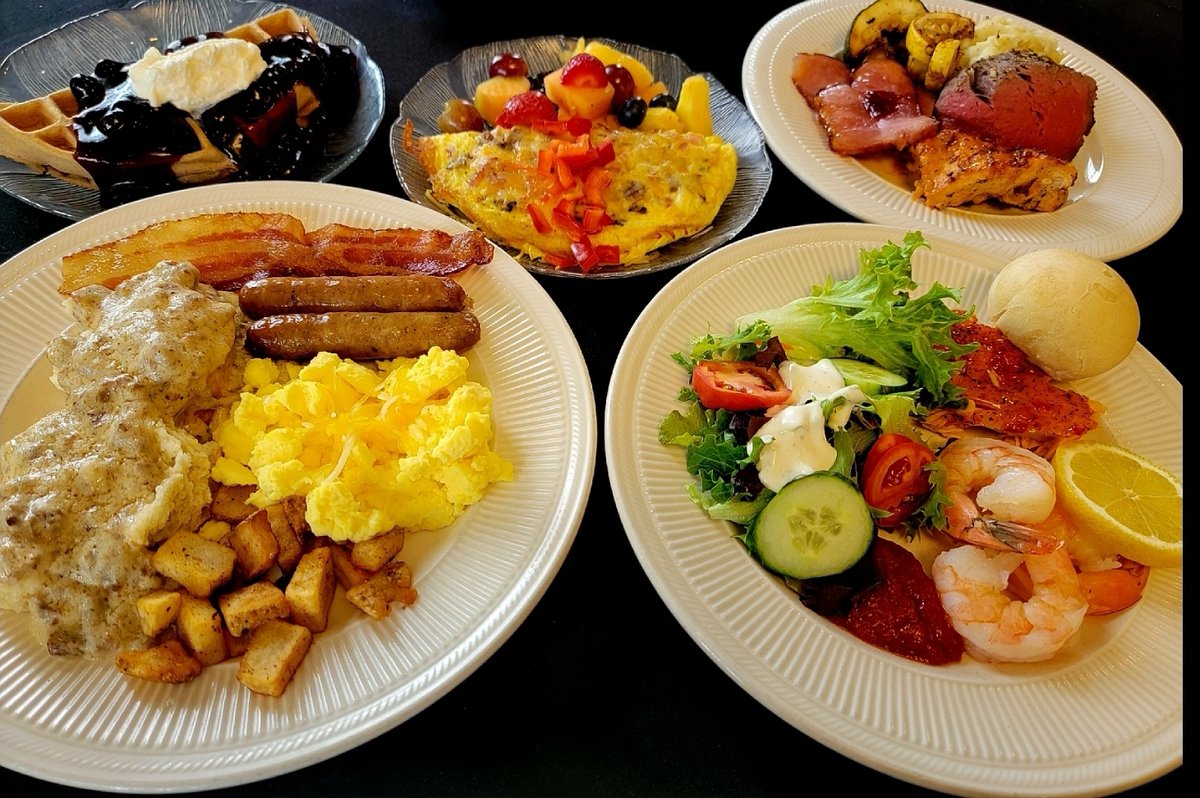 GCYankeeTrace's tweet photo. Seasonal Brunch is back this Sunday, January 15th! Reserve your spot for our amazing omelet station, waffle station, delicious breakfast potatoes, bacon, sausage, and much more. Click the link below to reserve your spot today!
https://t.co/T6ZVyzTAtZ https://t.co/NUDSpBJ8Xr