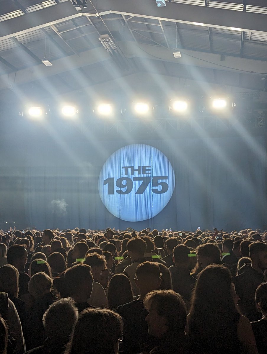 Charlotte Gay tweet media