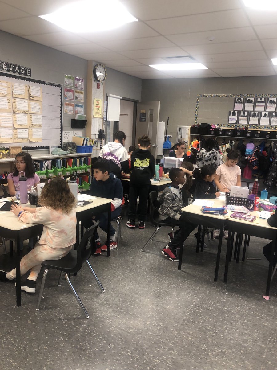 Ms. Glaze tweet media