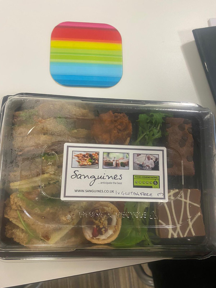 teagirl27's tweet photo. Amazing gluten free lunch at work during today's midday training session. Thanks Muckle LLP 😍 https://t.co/GK5LlHmyaE