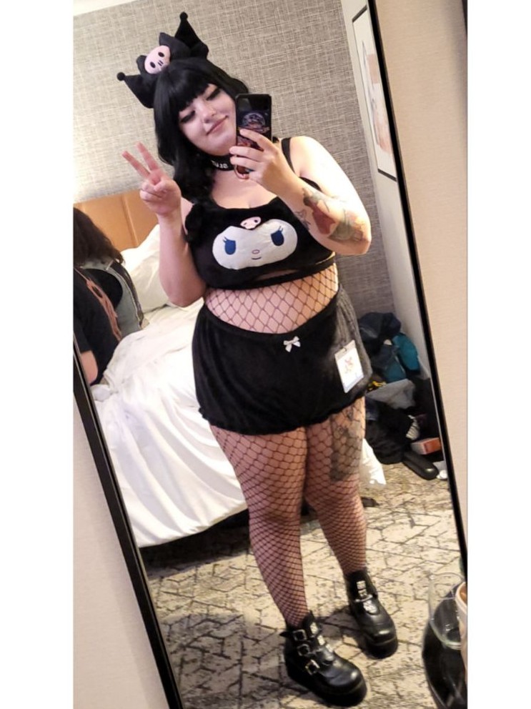 Chibi_Cat_Shop's tweet photo. Kuromi Vibin 😈💀💗 #onlyfansgirl #onlyfansbabe #of #onlyfansgoth https://t.co/tZvZig1a42