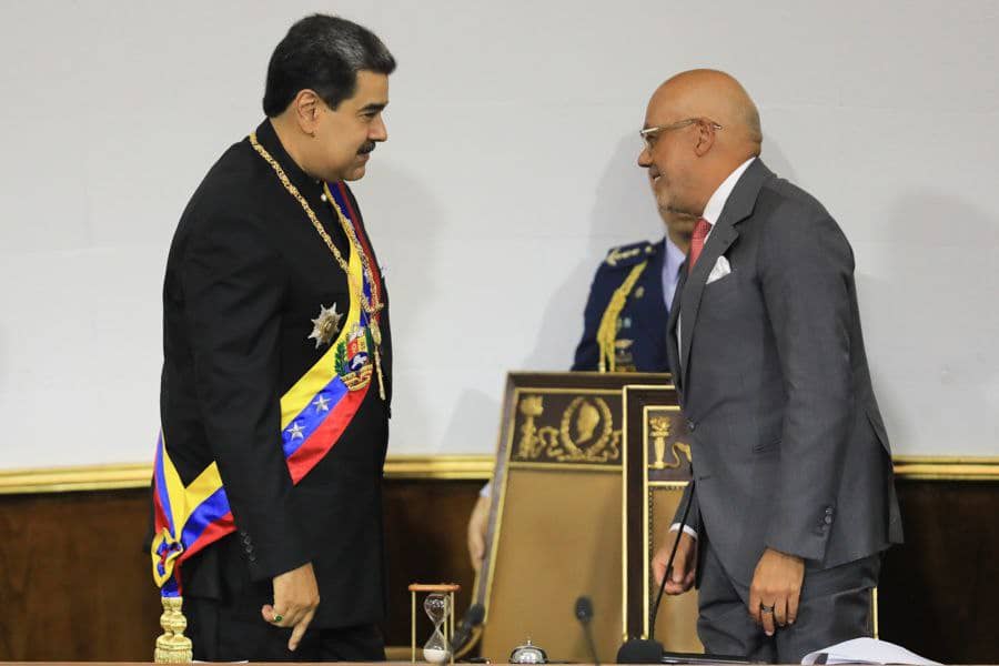 Mira_Venezuela's tweet photo. #ConMaduroSePuede

Nuestro Presidente Obrero y Constitucional, @NicolasMaduro, se dirigió, desde la @AsambleaVE al pueblo venezolano dando parte del trabajo desarrollado en el 2022, donde los grandes esfuerzos y trabajo colectivo dieron las Victorias.
#ComunaYProducción https://t.co/e0kpYhPONW
