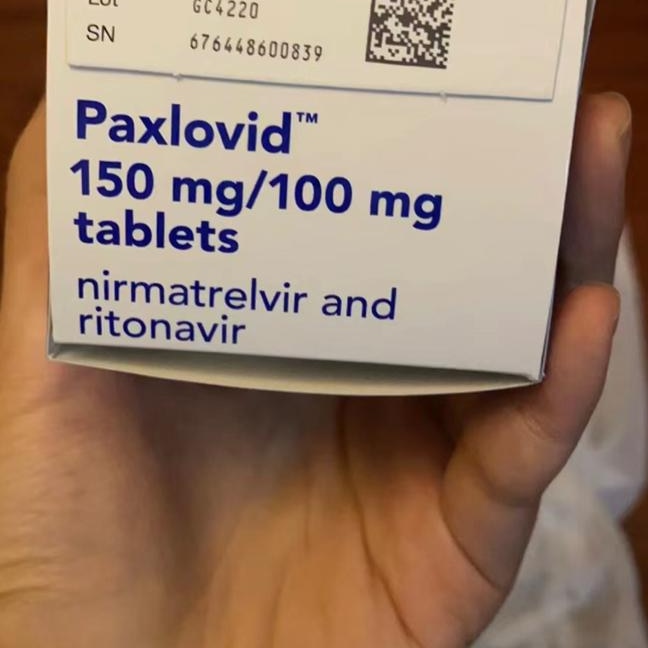 Paxlovidstore's tweet photo. 您好，我们有现货的 Paxlovid。 您可以通过发布我的帐户并将搜索的人引导至此帐户来帮助挽救成千上万的生命。 如果您对药物感兴趣，请发消息，以便我们继续微信聊天 https://t.co/a6xJnsCLEH