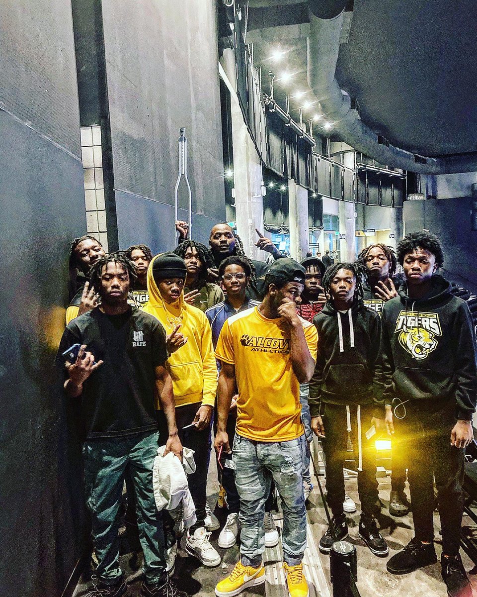 First year coaching and teaching the youth <a href="/AHSTigerHoops/">Alcovy Basketball Recruits</a> @iBall3_  <a href="/HardwickCorner/">Coach Hardwick’s Science Corner</a> thanks for believing in me family💪🏾💪🏾