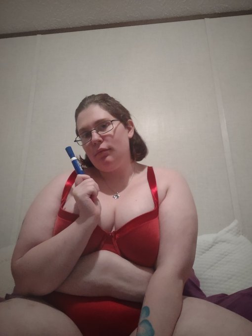 Come have some fun with me live in 25 Min! Midnight Show! Only on Fambase! https://t.co/xfxygUnGk6<a href="/tag/feet"class="tags"><span>#feet</span></a>