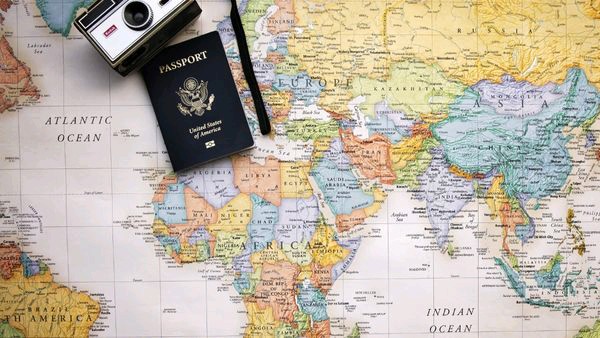 traveldoxy's tweet photo. World's most powerful passports in 2023, India climbs up two spots

Read More: https://t.co/Exc1OyE3VH https://t.co/l4YYPcO5Cw
